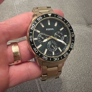 Fossil BQ2493 Gold and Deep Green. Works great!
